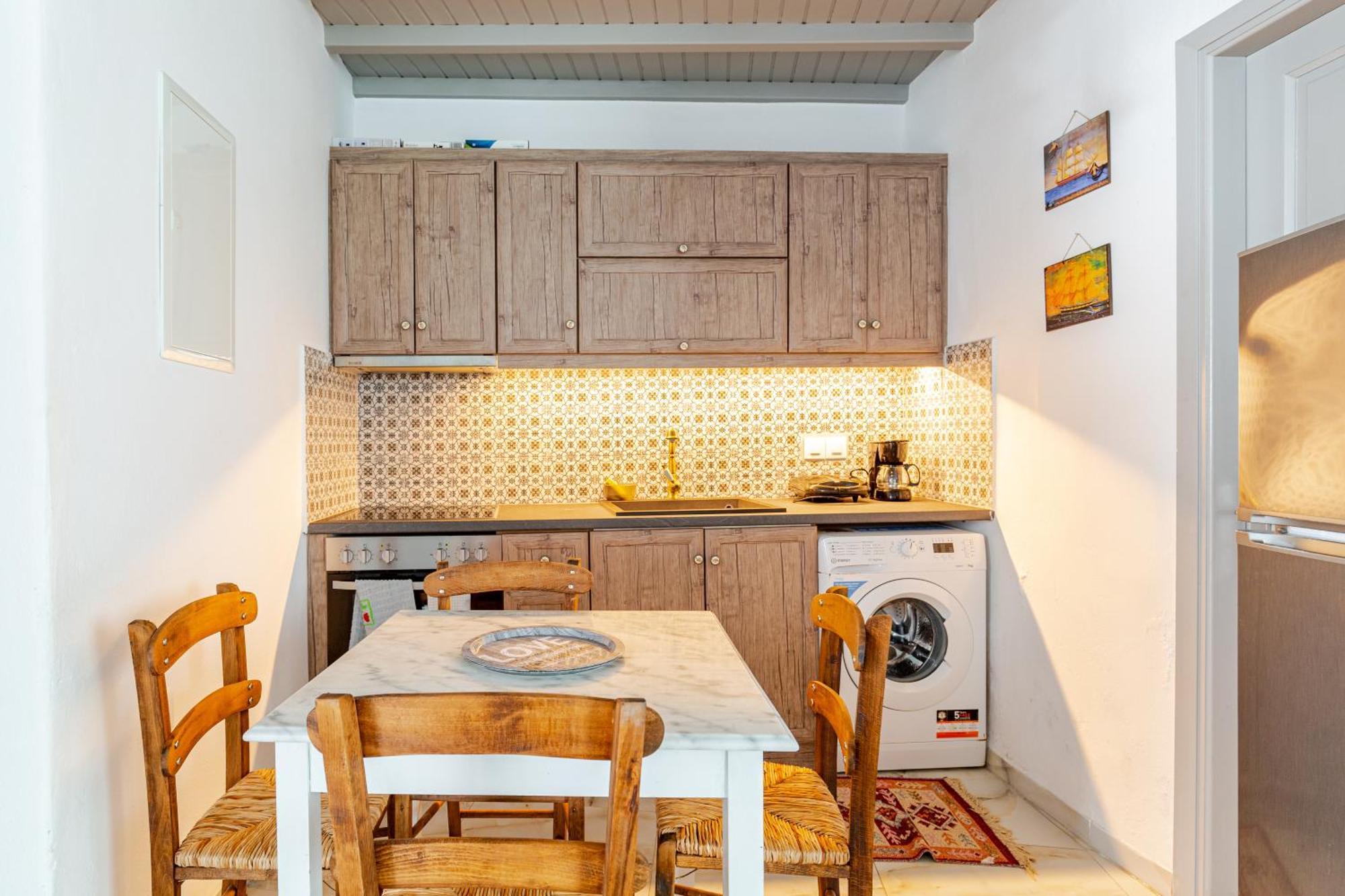 Elenitas Beach House In Ornos Eksteriør bilde