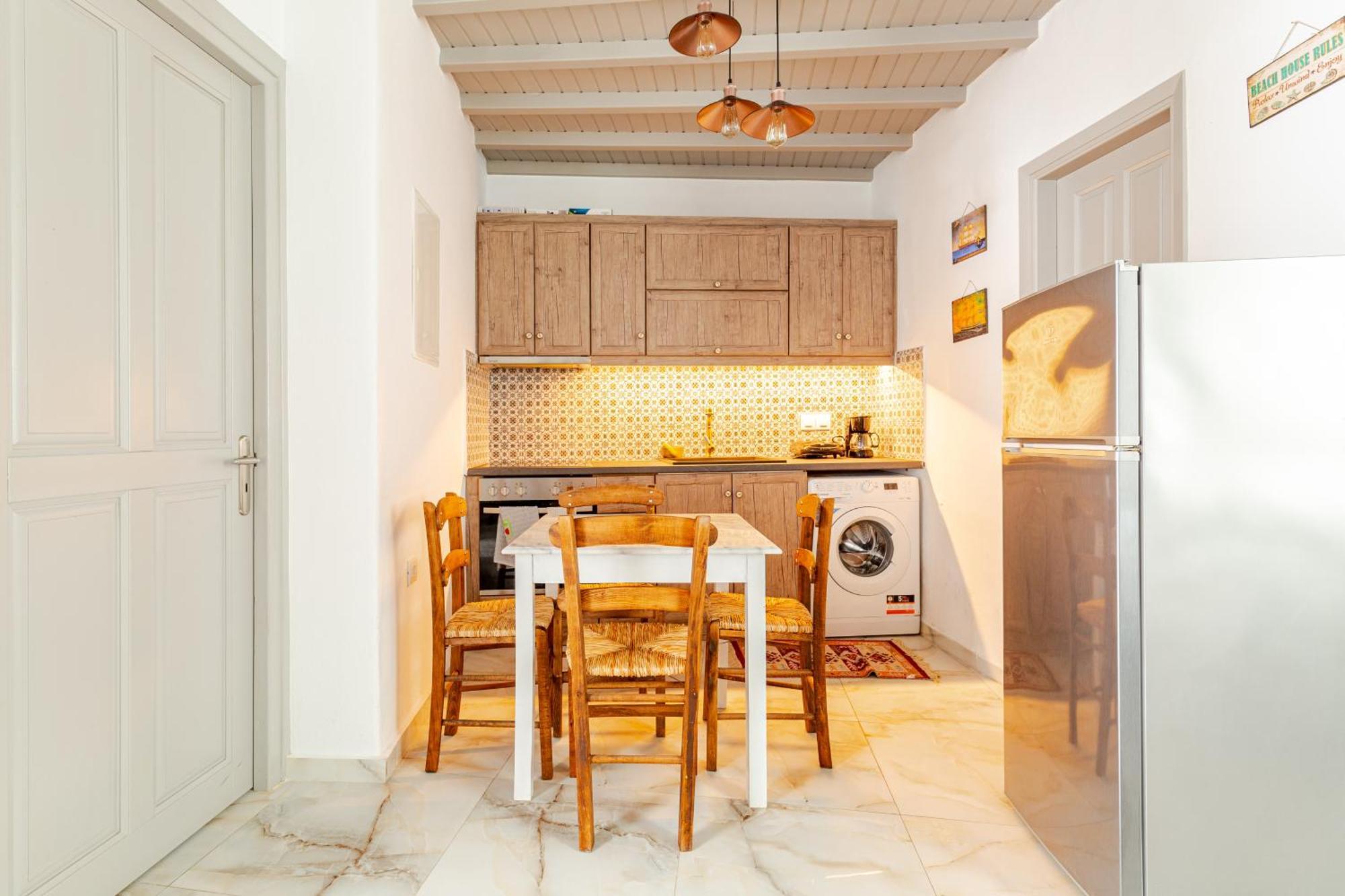 Elenitas Beach House In Ornos Eksteriør bilde